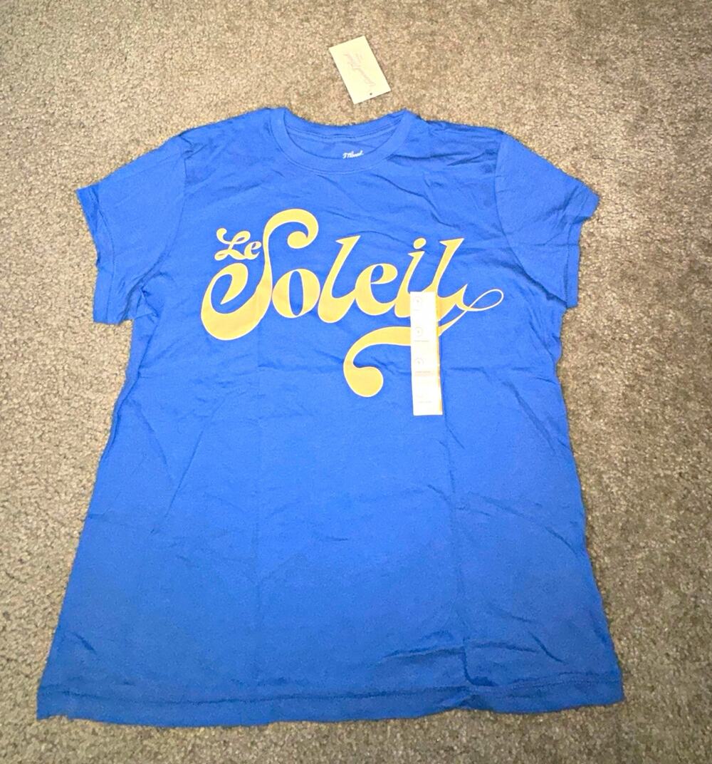 Universal Thread Women’s Le Soleil Graphic T-Shirt Blue Gold Size S NWT